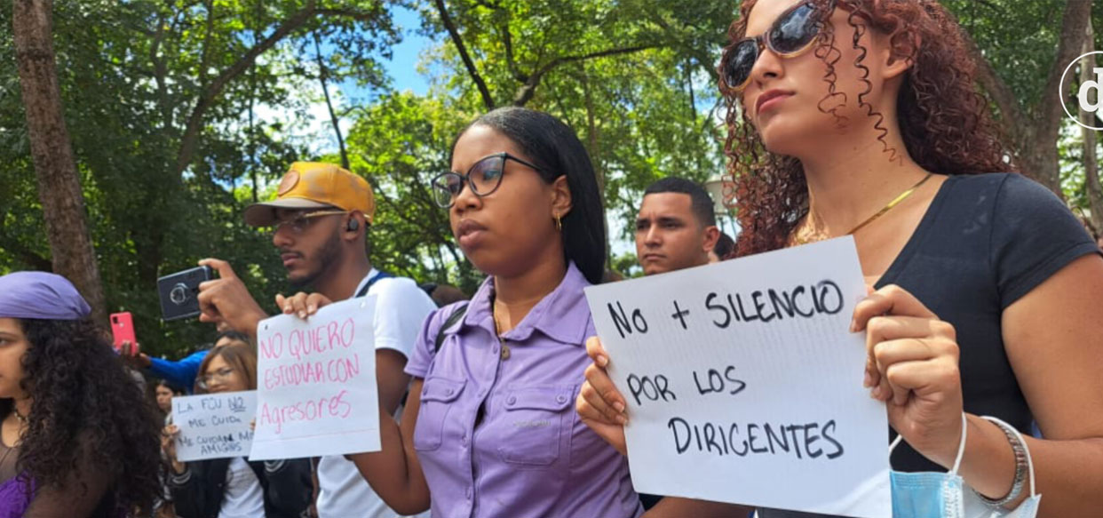 Protesta en la UCV por violación a joven dentro de la institución