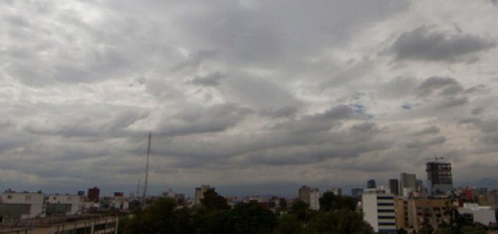 Nubosidad y lluvias dispersas este 16Dic