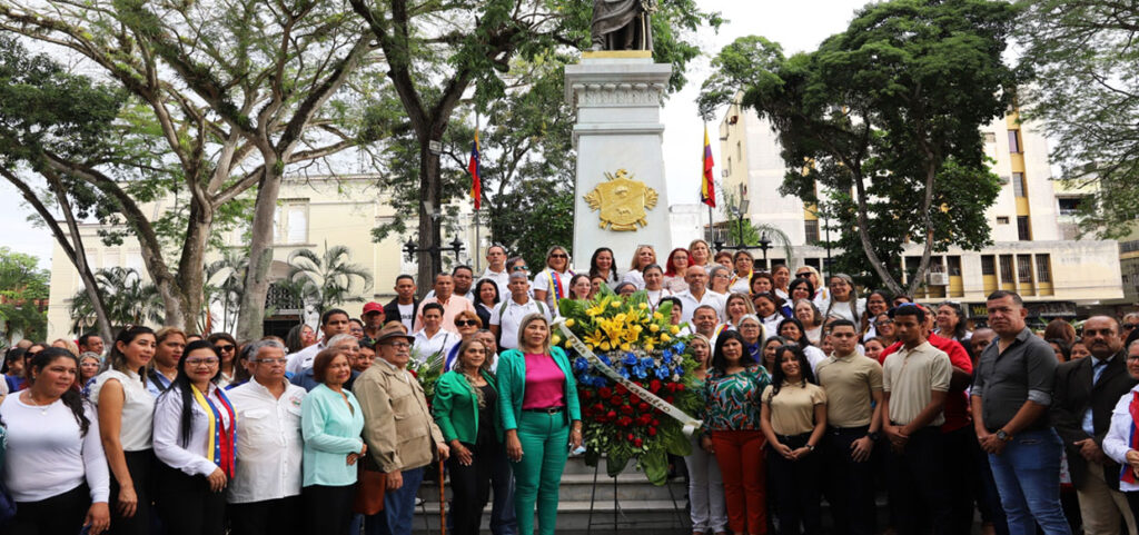 140 educadores fueron condecorados en Monagas en el Día del Maestro
