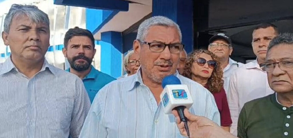 Activos de Hidrofalcón se solidarizan con jubilados y pensionados 