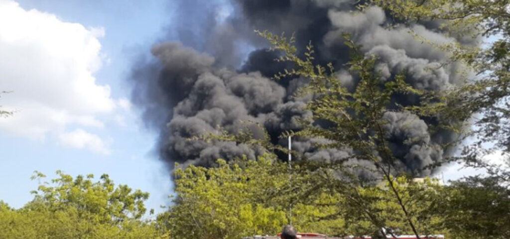Incendio en Patio de tanque de Pdvsa en Los Puertos de Altagracia