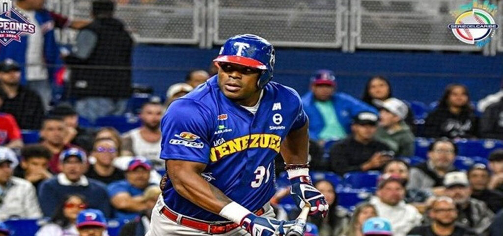 Primera Victoria de los Tiburones de la Guaira en la Serie del Caribe  