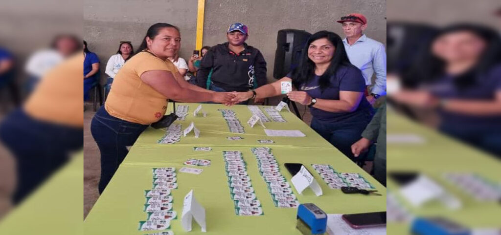 Realizan Carnetización de caficultores en el municipio Caripe