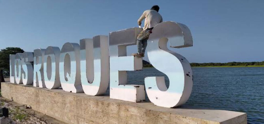 Sin luz y con mar de fondo amanecieron en los Roques 