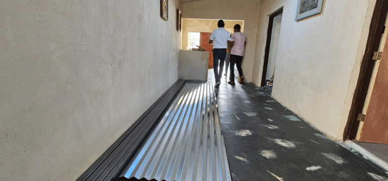 Alcaldía de Maturín entrega insumos a familias afectadas por lluvias