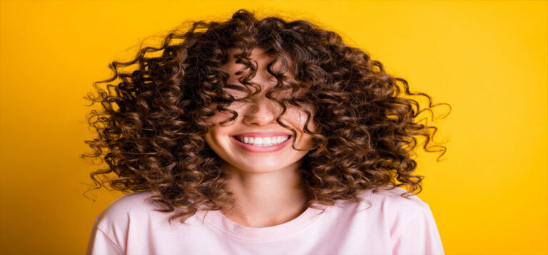 Como mejorar tus rizos con el método curly