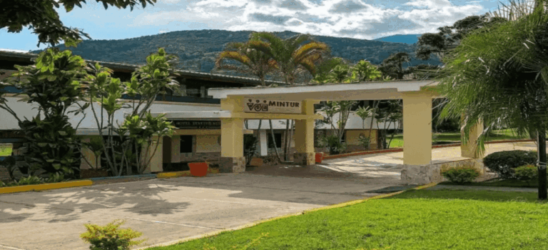 Hotel Venetur Mérida habilitado como centro de acopio