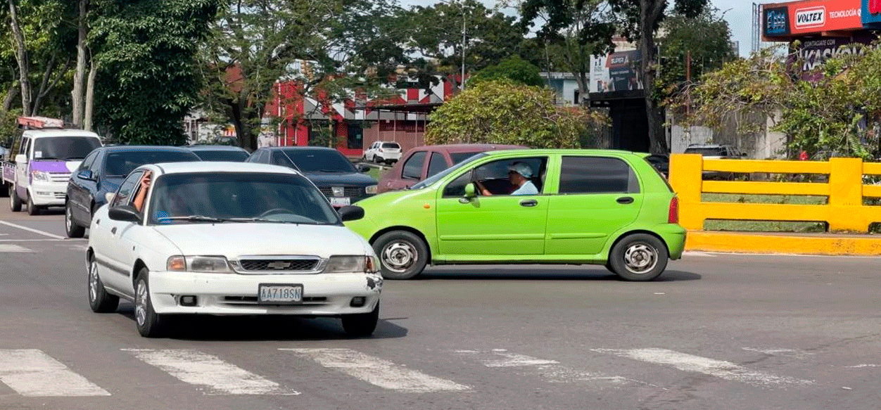 ¿Por qué hemos dejado de ceder el paso en la carretera?