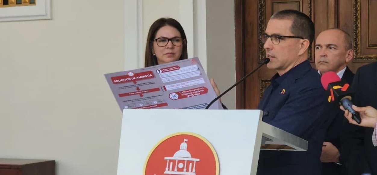 Comisión Especial para el Seguimiento de la Ley de Amnistía crea tres subcomisiones de trabajo