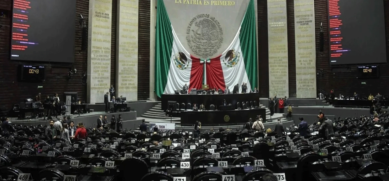 México aprueba reducir la jornada laboral a cuarenta horas semanales