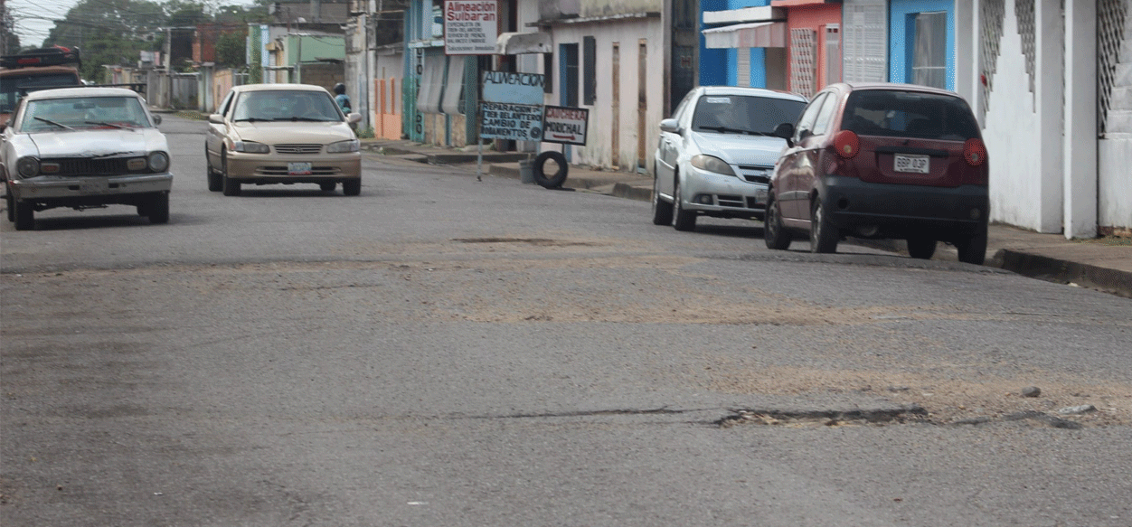 Comunidad de El Paraíso solicita asfaltado en sus calles
