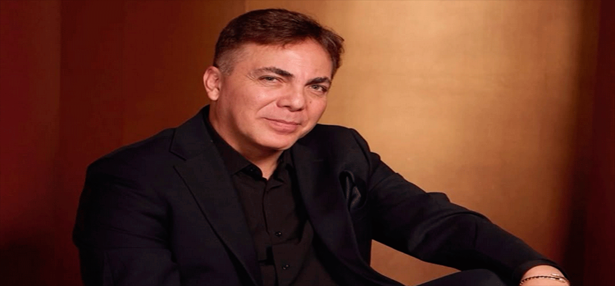 Cristian Castro concluye su bachillerato