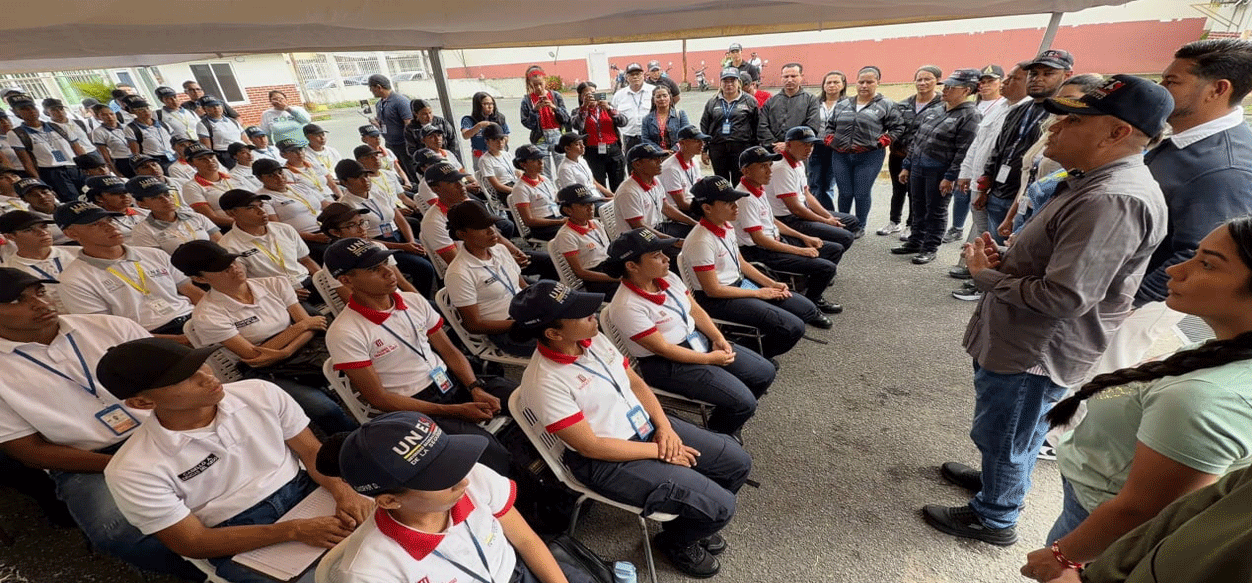 Jornada «Por Amor a mi Monagas del Alma» favorece a estudiantes de la UNES