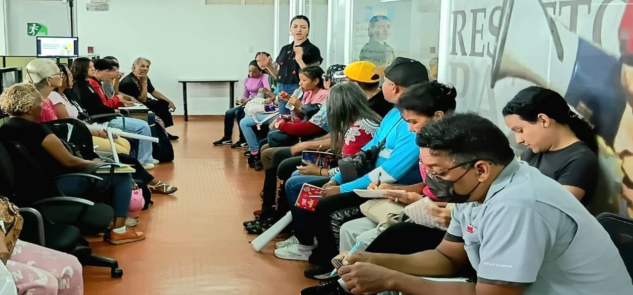 Jóvenes y adultos de Maturín proyectan su arte en muralismo, el stencil y la serigrafía