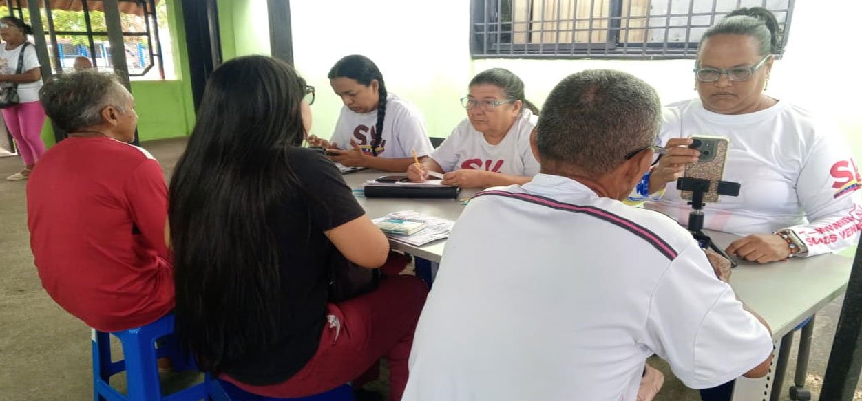 Plan Amor en Acción realiza 704 atenciones en la comuna Guerreros de San Simón