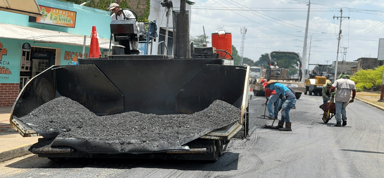 Avanzan trabajos de recuperación de vialidad en Maturín