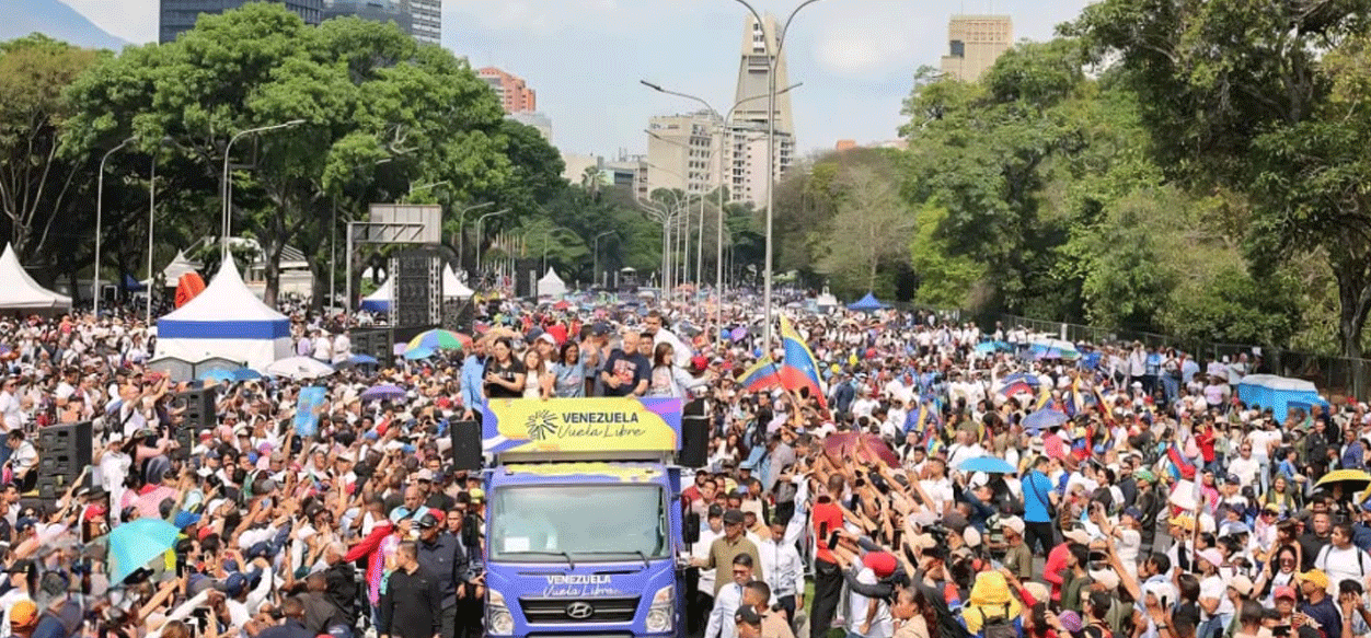Delcy Rodríguez anunció bono al reconocimiento profesional y académico