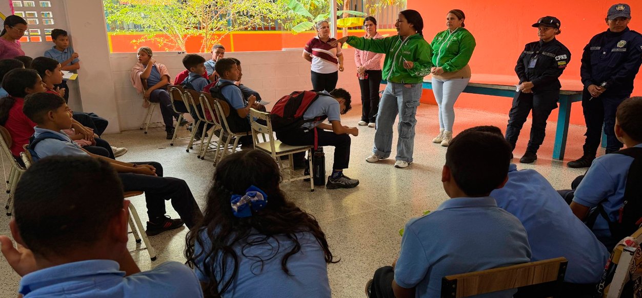Iamam llevó jornada de concientización a estudiantes del liceo Marco Antonio Saluzzo