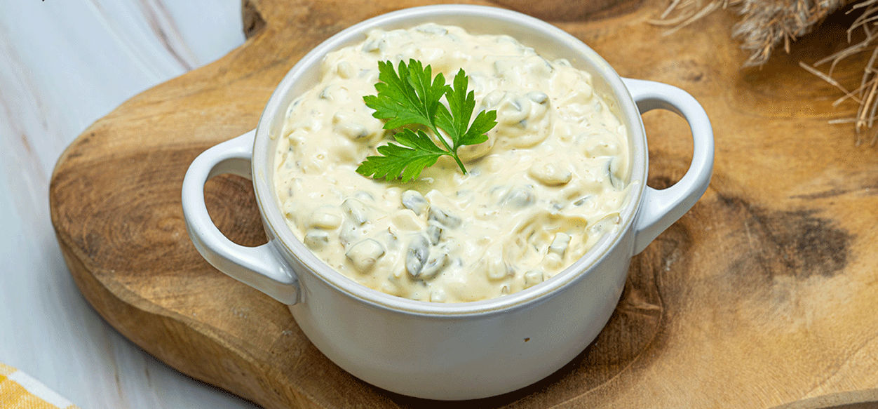 Prepara una deliciosa salsa tártara peruana