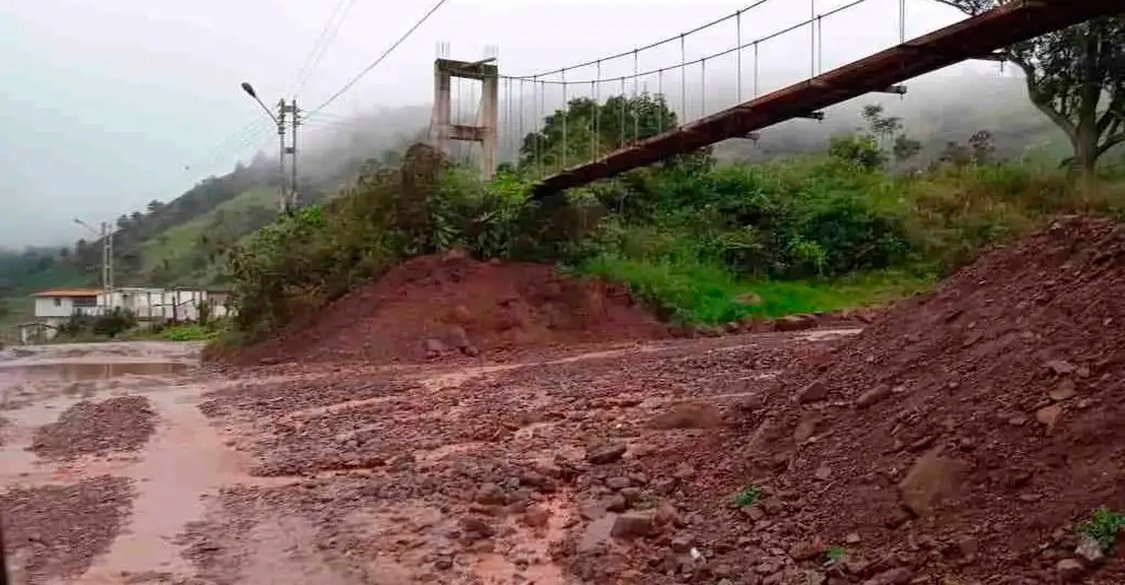 Alcalde Salvador Pérez firma decreto de emergencia por lluvias extremas al norte del Táchira