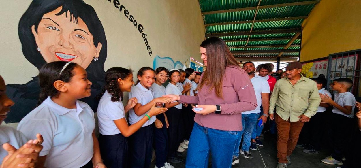 Alcaldesa Ana Fuentes culmina proyectos en comunas de Boquerón