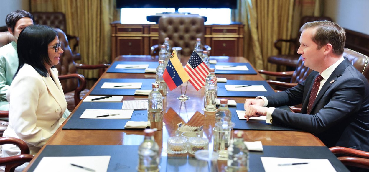 Delcy Rodríguez sostuvo reunión de con embajador de EE.UU. en India, Sergio Gor