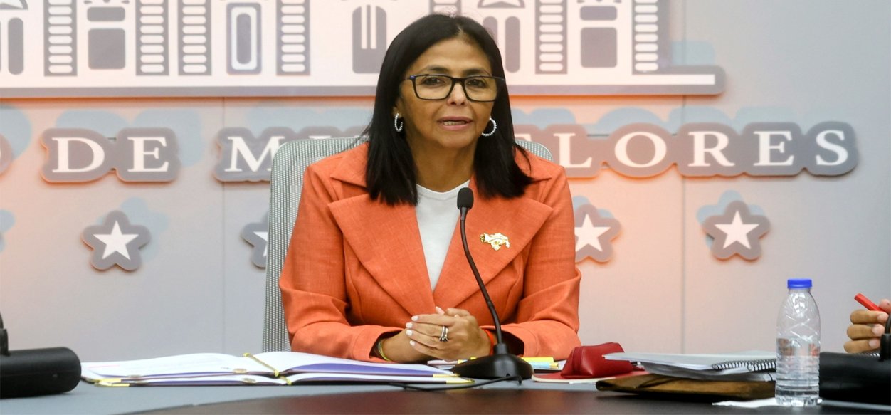Bloomberg: Delcy Rodríguez lidera repunte de imagen presidencial en la región